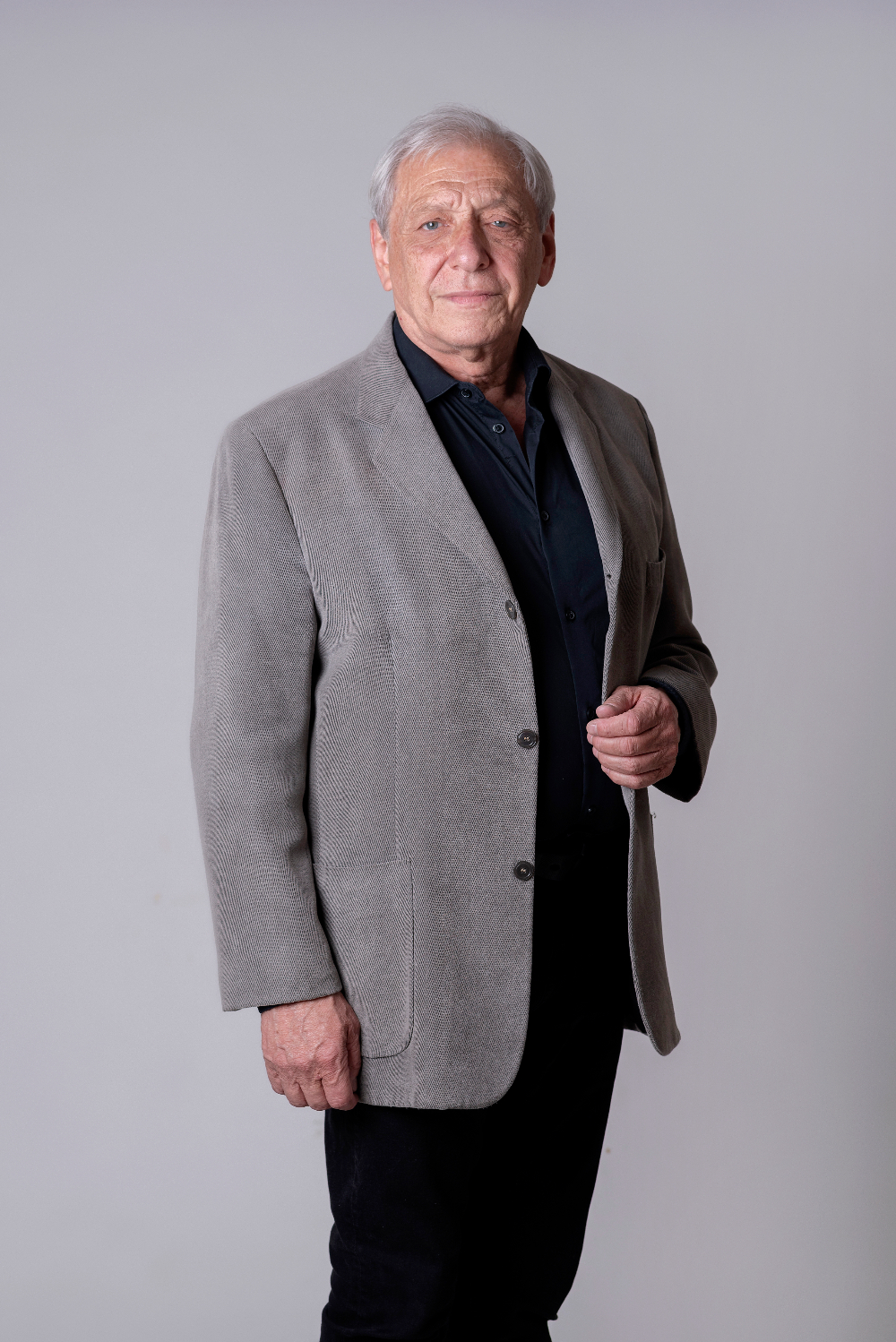 Dr. Alberto Ruskolekier